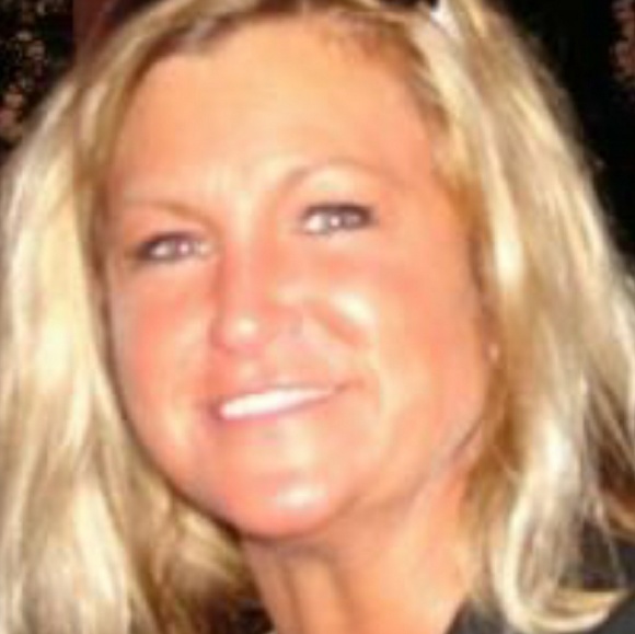 Meet your Posher, Michelle - Picture 1 of 1